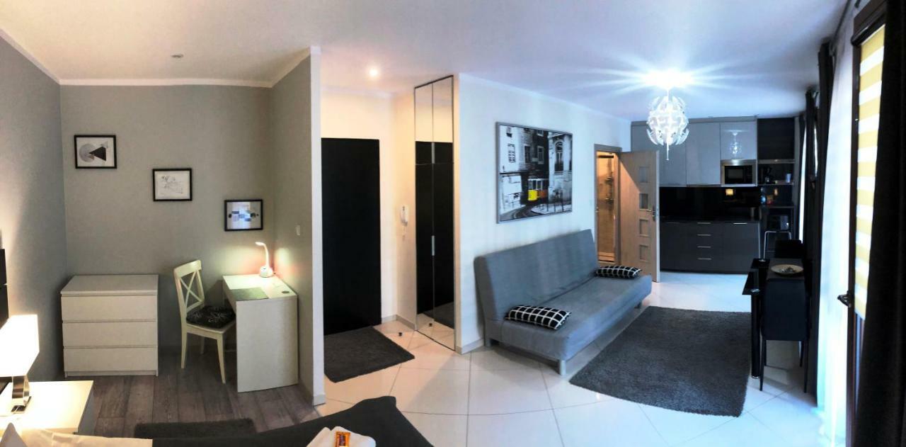 Moko Apartment Parking W Cenie Warsaw Ngoại thất bức ảnh